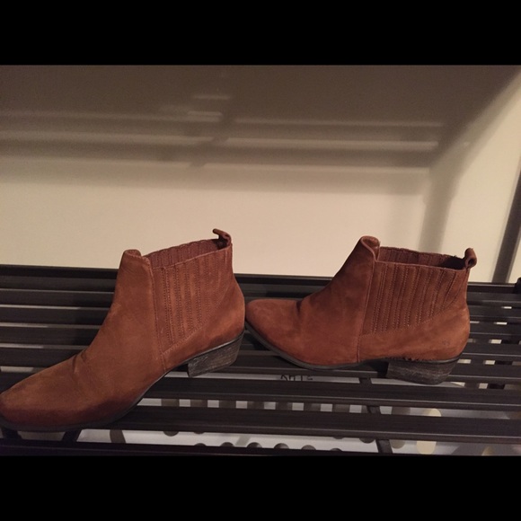 Booties - Picture 4 of 4